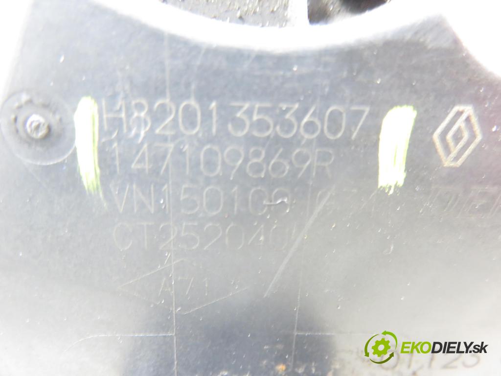 RENAULT MASTER III Platforma / podwozie (EV, HV, UV) KABINA/PLATFORMA 2016 120,00 2.3 dCi 165 FWD - M9T 702 2298,00 VENTIL EGR 8201353607 ; 147109869R