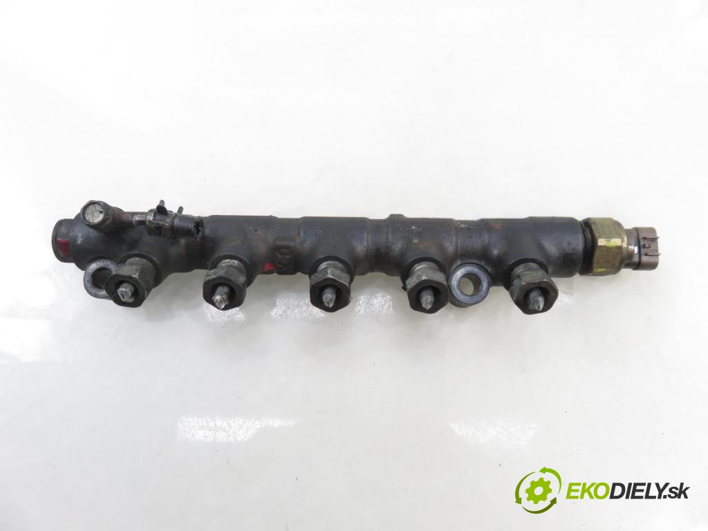 TOYOTA AVENSIS VERSO (_M2_) MINIVAN 2002 85,00 2.0 D (CLM20_) - 1CD-FTV 1995,00 Lišta vstrekovacia 8945812020 (Vstrekovacia lišta)