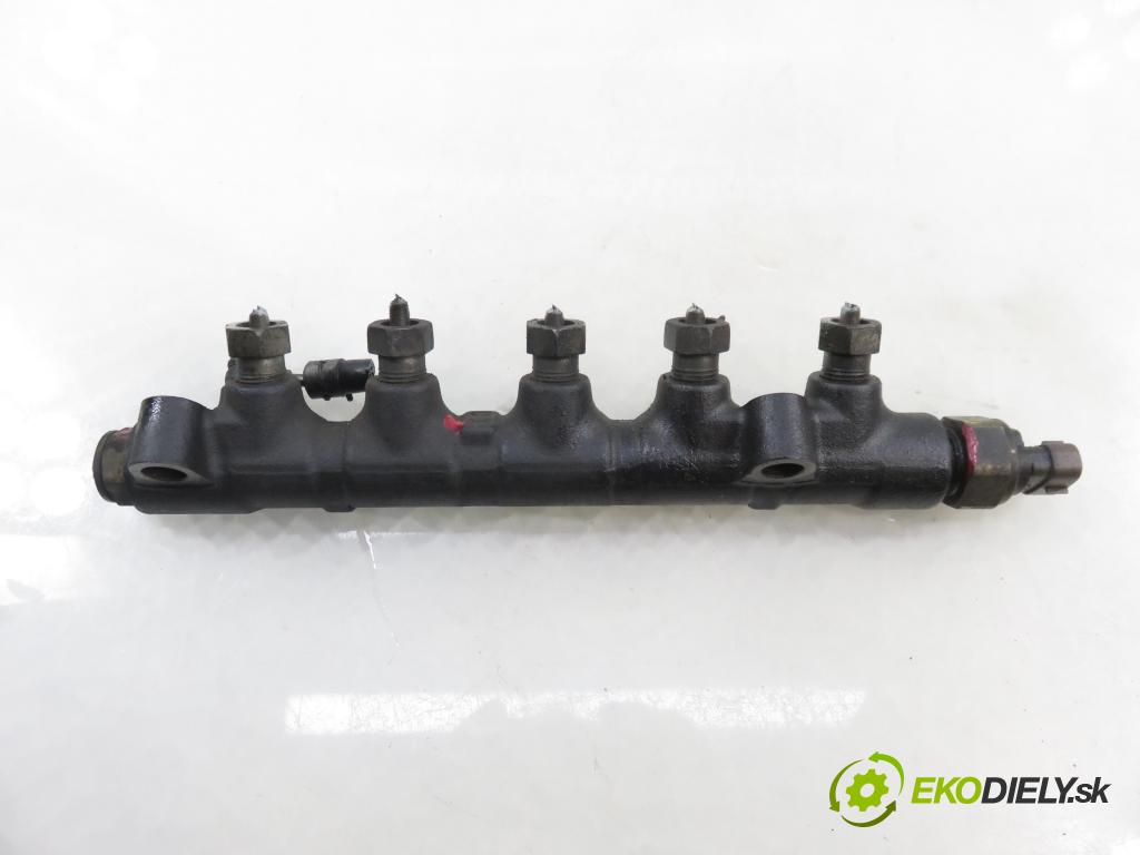 TOYOTA AVENSIS VERSO (_M2_) MINIVAN 2002 85,00 2.0 D (CLM20_) - 1CD-FTV 1995,00 Lišta vstrekovacia 8945812020 (Vstrekovacia lišta)