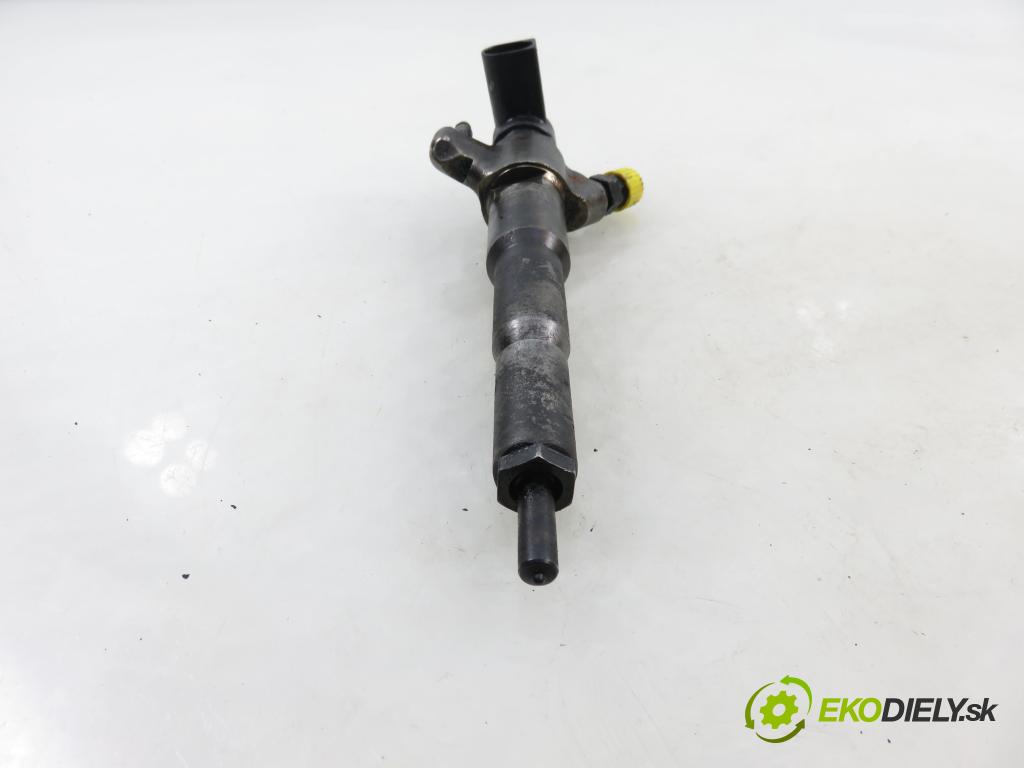 RENAULT MASTER III Platforma / podwozie (EV, HV, UV) KABINA/PLATFORMA 2016 120,00 2.3 dCi 165 FWD - M9T 702 2298,00 vstrekovač 166000372R ; HMLGT5164R (Vstrekovač paliva)