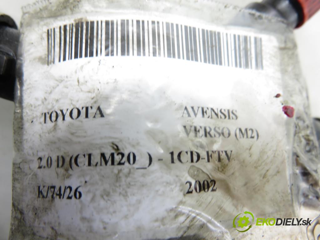 TOYOTA AVENSIS VERSO (_M2_) MINIVAN 2002 85,00 2.0 D (CLM20_) - 1CD-FTV 1995,00 vstrekovač 2367027030 (Vstrekovač paliva)