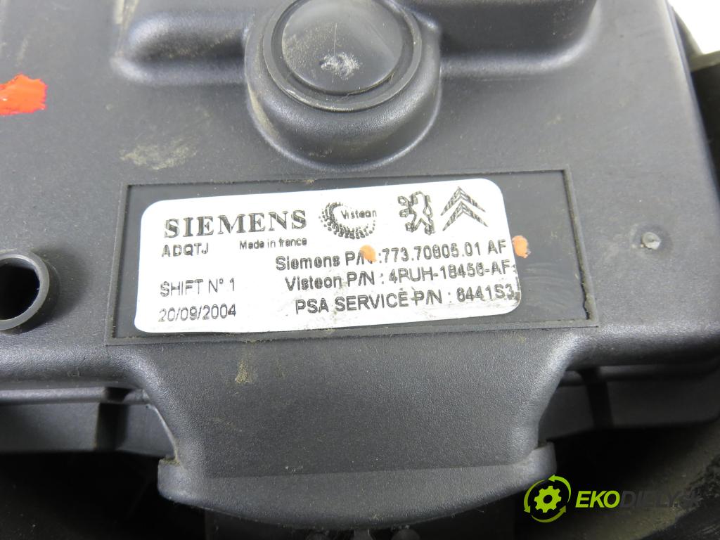 CITROEN C5 II (RC_) SEDAN 2005 100,00 2.0 HDi 136 - RHR (DW10BTED4) 1997,00 Ventilátor vetráku 7737080501AF