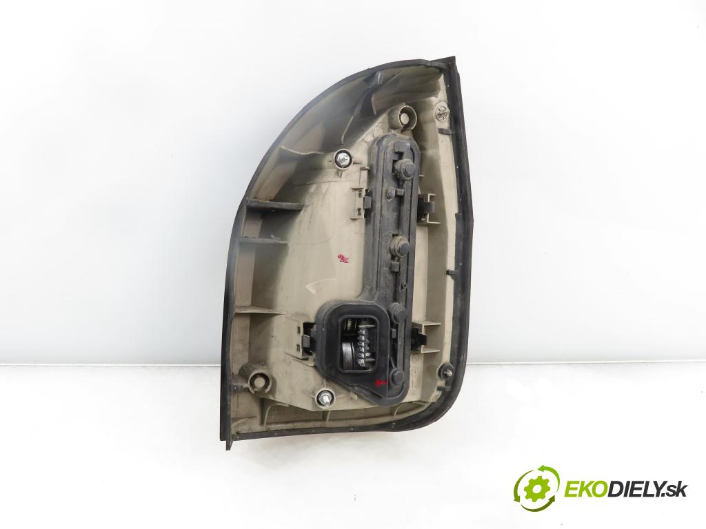 OPEL ZAFIRA A Nadwozie Wielkopojemne (MPV) (T98)  MINIVAN 2002 92,00 1.8 16V 125 - Z 18 XE 1796,00 Svetlo ľavé zadné