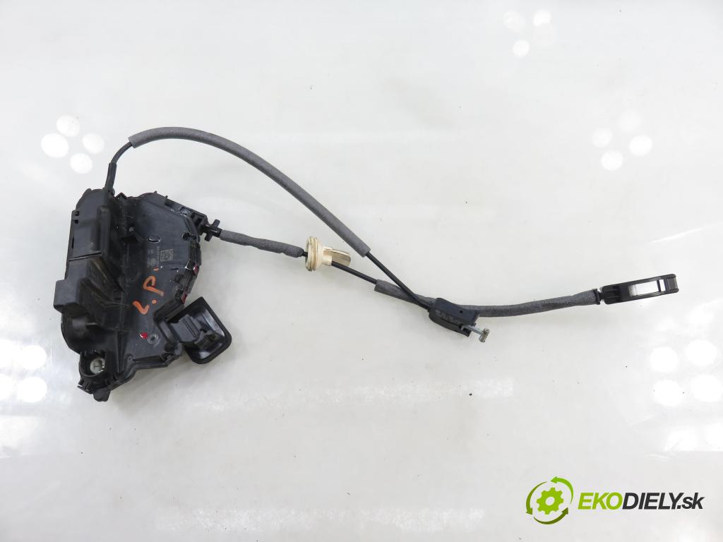 VW GOLF VII Variant (BA5, BV5) KOMBI 2019 850,00 1.6 TDI CR 115 - DGTE 1598,00 zámok 5TB837015A