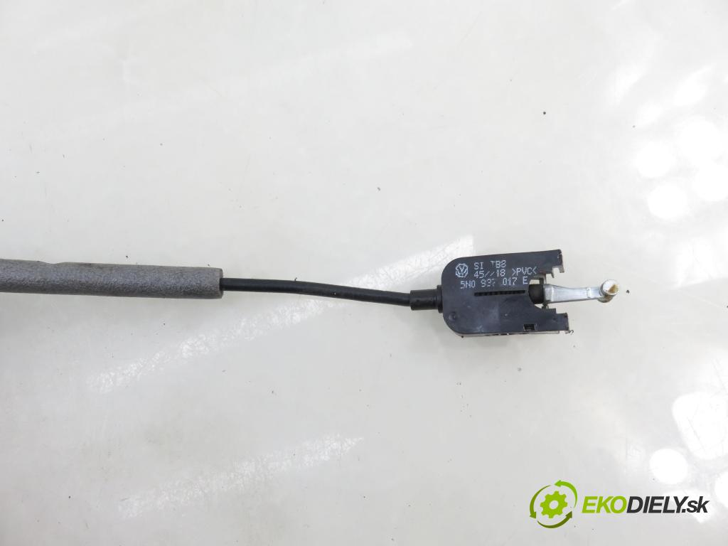 VW GOLF VII Variant (BA5, BV5) KOMBI 2019 850,00 1.6 TDI CR 115 - DGTE 1598,00 zámok 5TB837015A