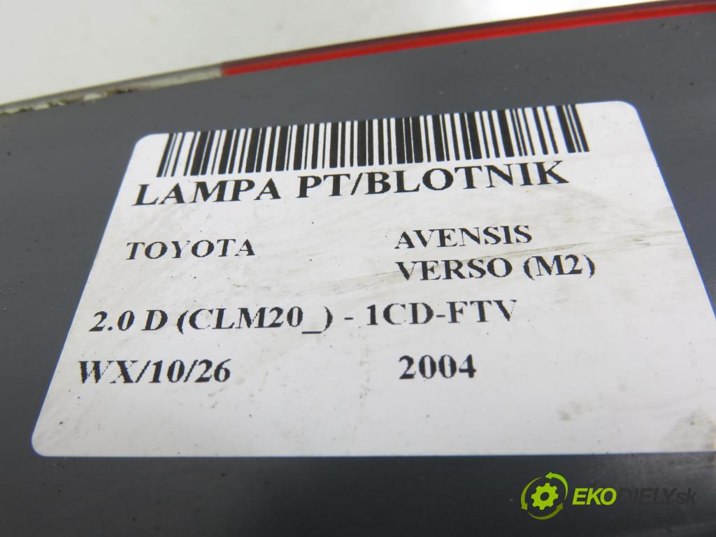 TOYOTA AVENSIS VERSO (_M2_) MINIVAN 2004 85,00 2.0 D (CLM20_) - 1CD-FTV 1995,00 světlo pravé zadní