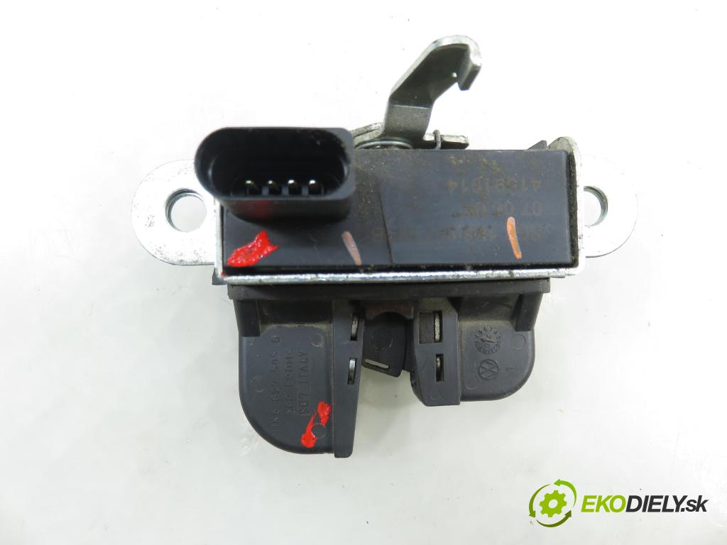 VW GOLF V (1K1) HB 2005 66,00 1.9 TDI PD 90 - BRU 1896,00 zámok dverí kufor EL. 1K6827505B