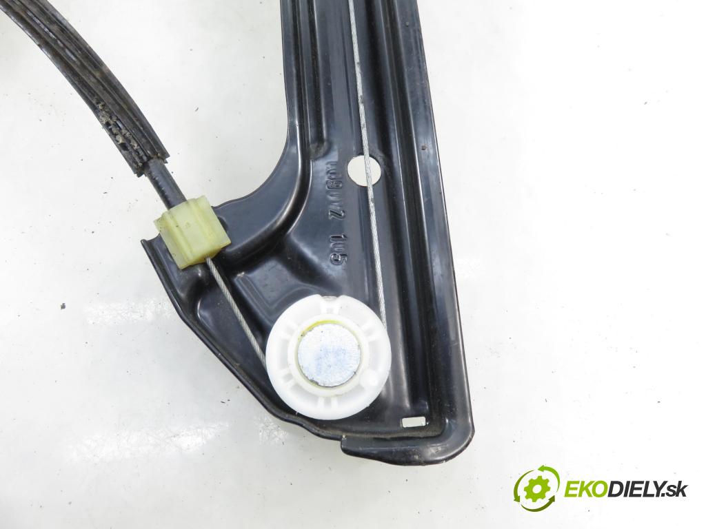 VW GOLF VII Variant (BA5, BV5) KOMBI 2019 850,00 1.6 TDI CR 115 - DGTE 1598,00 Mechanizmus okien 5G4839461C ; 5Q4959811F