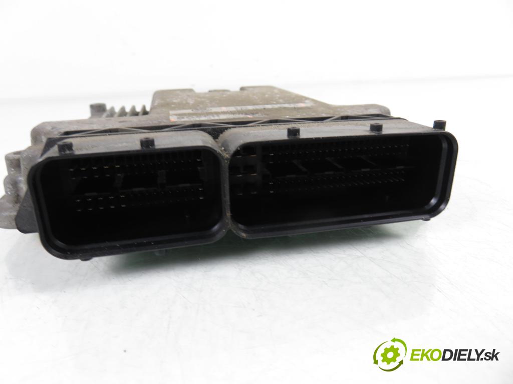 VW GOLF V (1K1) HB 2005 66,00 1.9 TDI PD 90 - BRU 1896,00 Riadiaca jednotka Motor 03G906016FS ; 0281011955