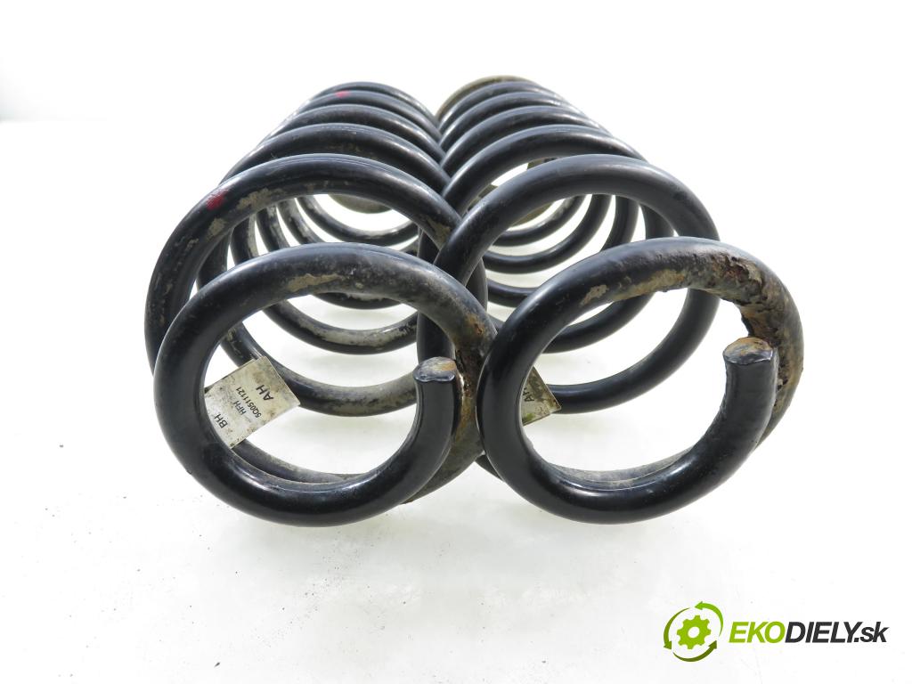 VW GOLF VII Variant (BA5, BV5) KOMBI 2019 850,00 1.6 TDI CR 115 - DGTE 1598,00 Pružina ZADNÍ: 5Q0511121AH