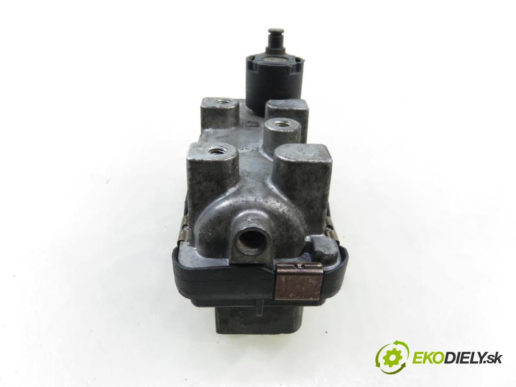 FORD GALAXY (WA6) MINIVAN 2006 92,00 1.8 TDCi - QYWA 1753,00 Nastavovač turba 6NW008412 ; 712120 (Motorček ostatné)