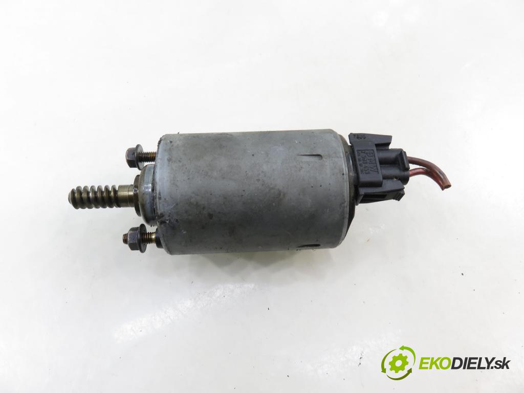 BMW 3 (E90) SEDAN 2005 95,00 318 i 129 - N46 B20 B 1995,00 Nastavovač časovania Vačkový hriadeľ: A2C59515104 ; A2C53123520 (Motor a príslušenstvo ostatné)