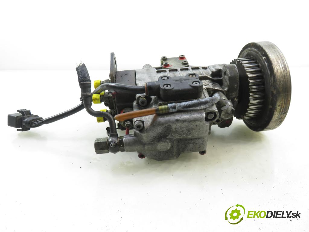 VOLVO 850 Kombi (LW) KOMBI 1997 103,00 2.5 TDI - D 5252 T 2461,00 Pumpa vstrekovacia 074130110M ; 0460415990 (Vstrekovacie čerpadlo)