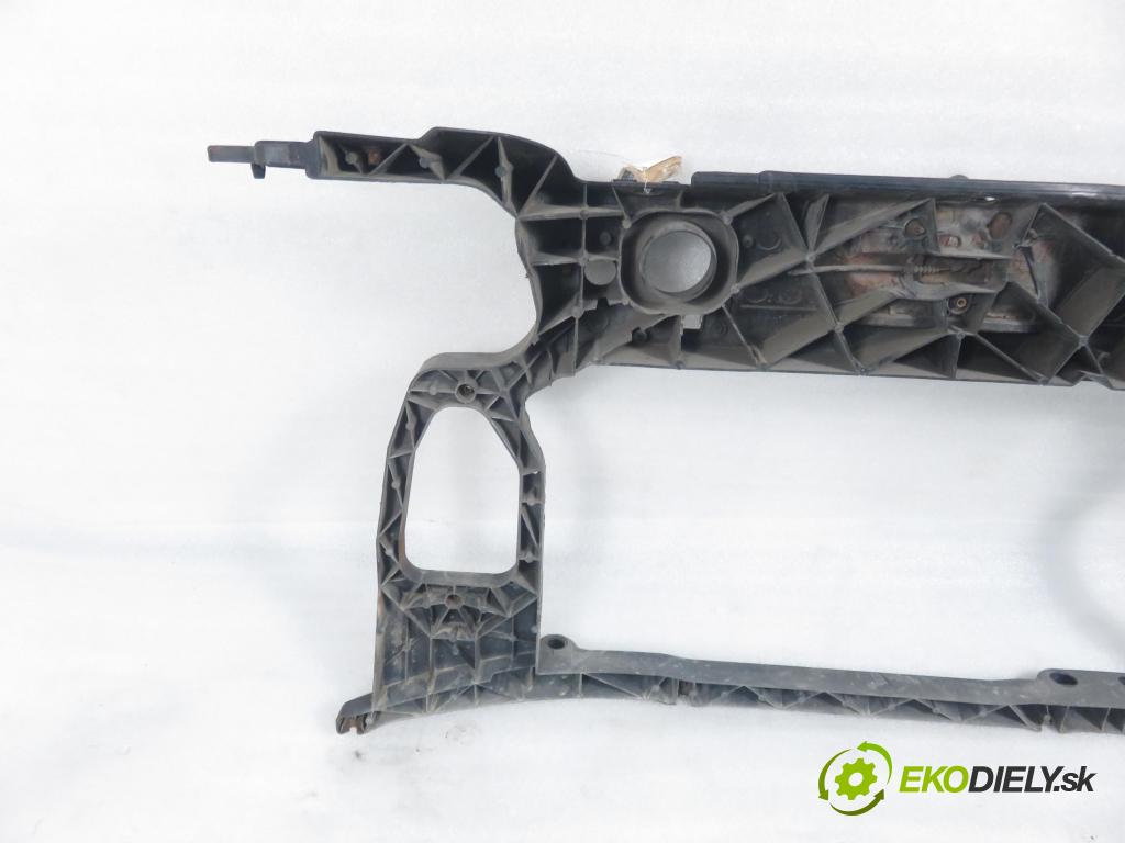 FIAT PANDA (169_) HB 2005 40,00 1.1 54 - 187 A1.000 1108,00 Držiak predný 51700202