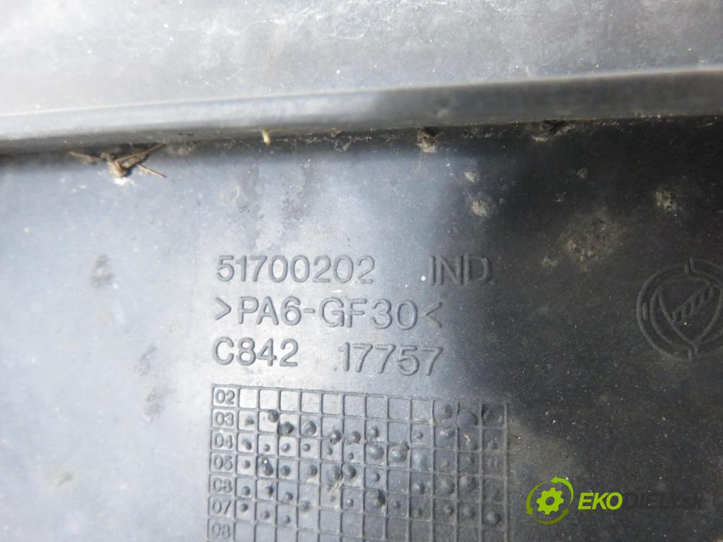 FIAT PANDA (169_) HB 2005 40,00 1.1 54 - 187 A1.000 1108,00 Držiak predný 51700202