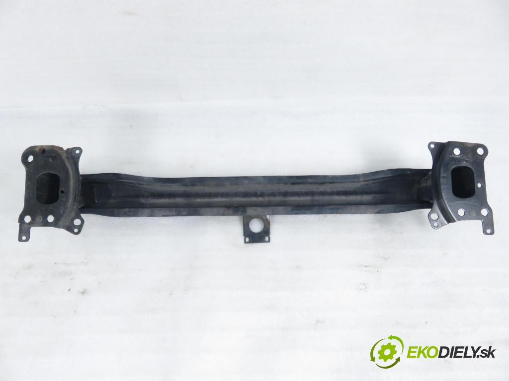 VW GOLF V (1K1) HB 2005 66,00 1.9 TDI PD 90 - BRU 1896,00 Výstuha čelné 