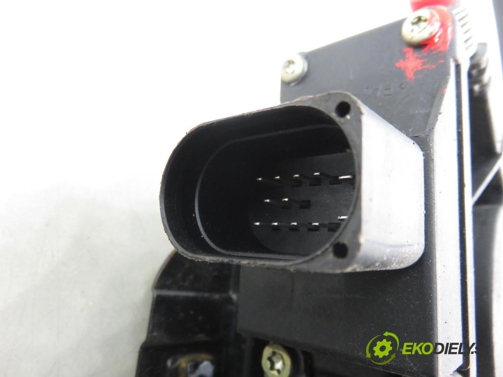 VW POLO (6N2) HB 2000 40,00 1.4 - ANX 1390,00 mechanismus oken 3D 6N3959801D