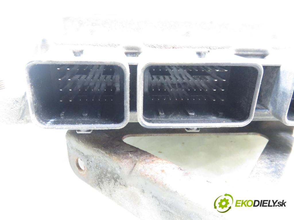 CITROEN JUMPER Skrzynia FURGON 2008 88,00 2.2 HDi 120 - 4HU (P22DTE) 2198,00 Riadiaca jednotka Motor 9665066480 ; 9661256980