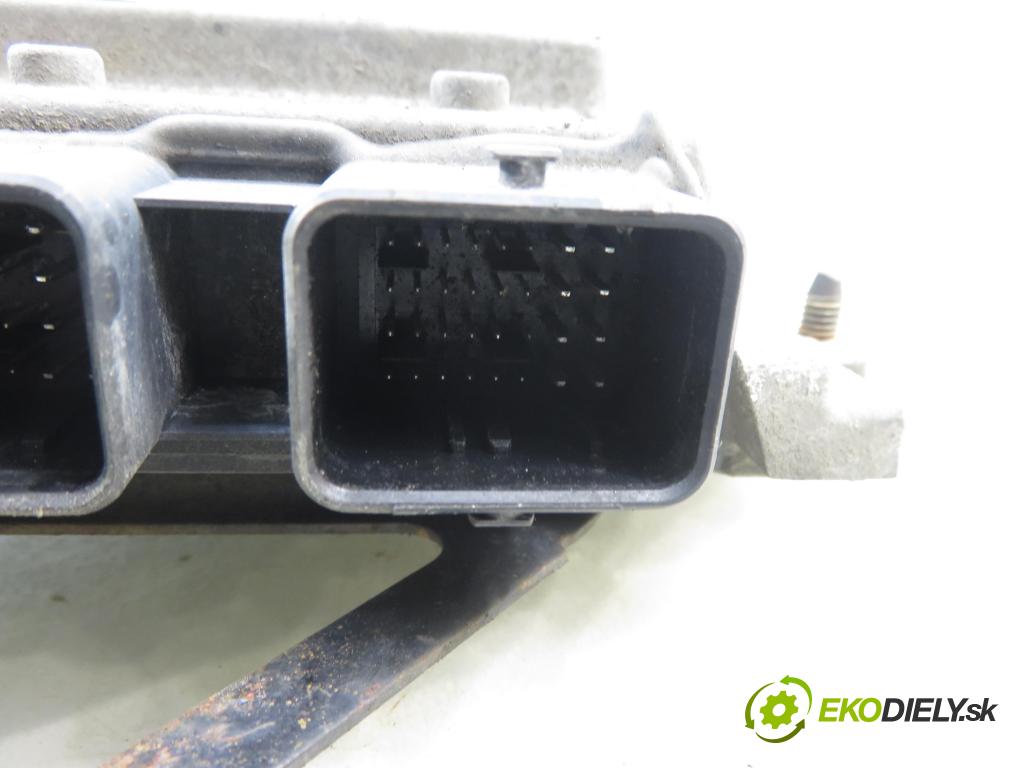 CITROEN JUMPER Skrzynia FURGON 2008 88,00 2.2 HDi 120 - 4HU (P22DTE) 2198,00 Riadiaca jednotka Motor 9665066480 ; 9661256980