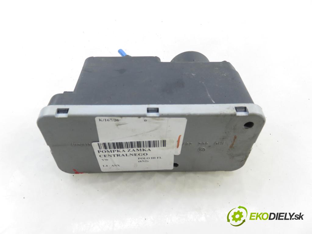 VW POLO (6N2) HB 2000 40,00 1.4 - ANX 1390,00 motorek zámku centrálního 1H0962257