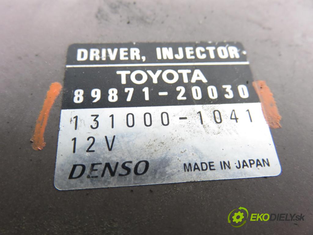 TOYOTA AVENSIS VERSO (_M2_) MINIVAN 2004 85,00 2.0 D (CLM20_) - 1CD-FTV 1995,00 řídící jednotka vstřiku 8987120030 ; 1310001041