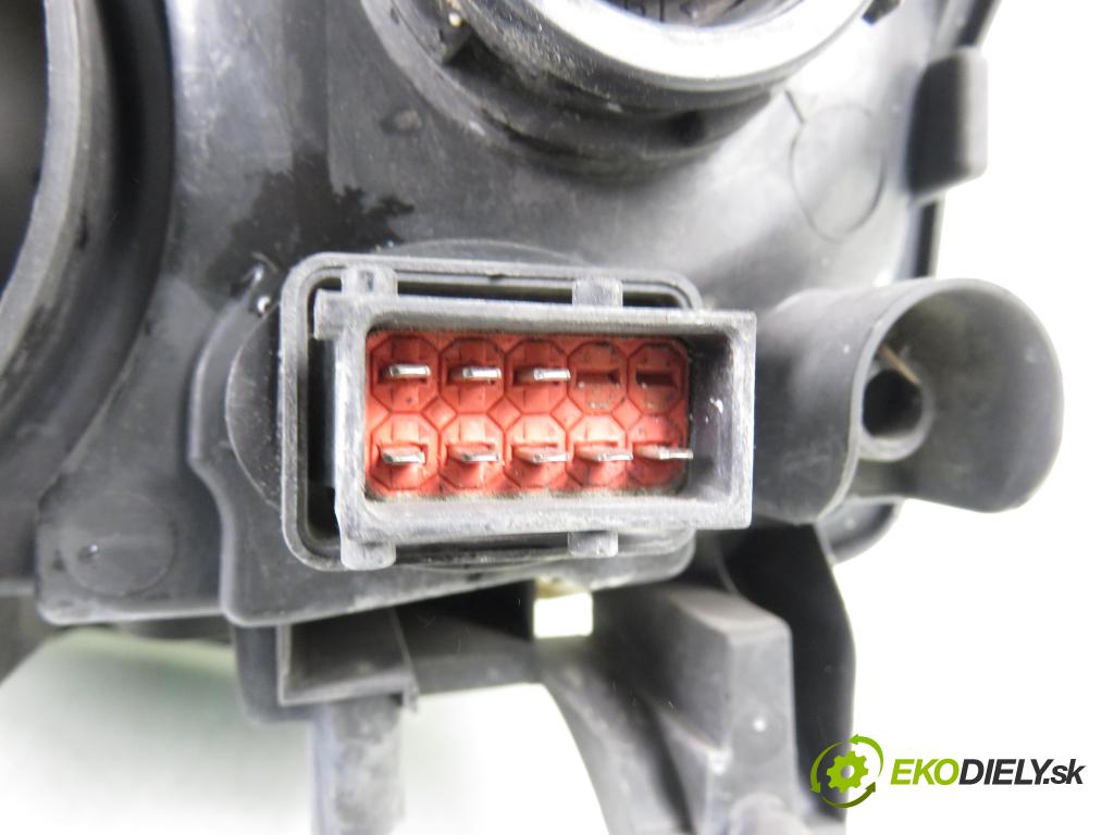 SAAB 9-3 (YS3F) SEDAN 2006 88,00 1.9 TiD - Z 19 DT 1910,00 světlo PP