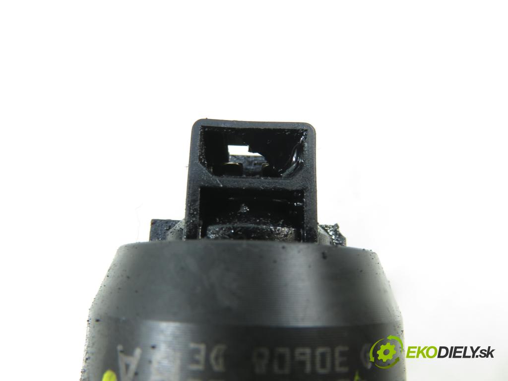 VW TRANSPORTER V Skrzynia (7HA, 7HH, 7EA, 7EH) FURGON 2005 77,00 1.9 TDI PD 105 - AXB 1896,00 vstříkovač 038130073AG ; 0414720215 (Vstřikovač paliva)