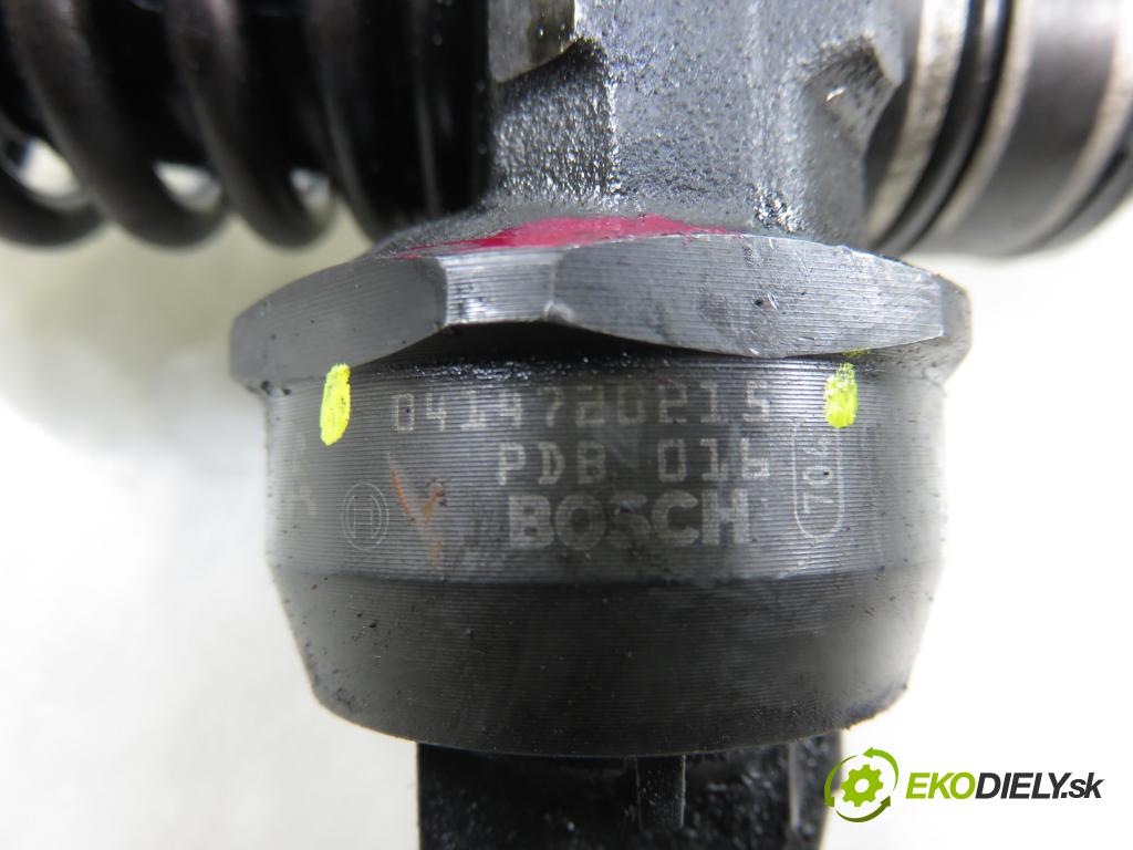 VW TRANSPORTER V Skrzynia (7HA, 7HH, 7EA, 7EH) FURGON 2005 77,00 1.9 TDI PD 105 - AXB 1896,00 Vstrekovač 038130073AG ; 0414720215 (Vstrekovač paliva)
