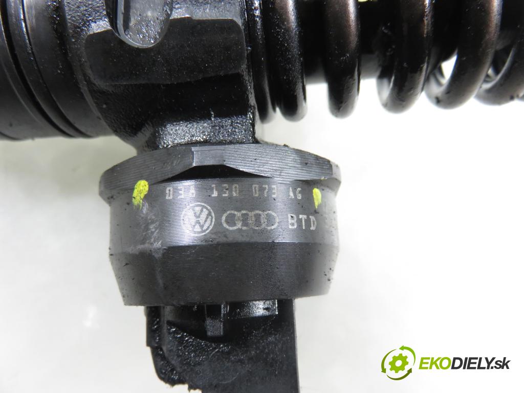 VW TRANSPORTER V Skrzynia (7HA, 7HH, 7EA, 7EH) FURGON 2005 77,00 1.9 TDI PD 105 - AXB 1896,00 Vstrekovač 038130073AG ; 0414720215 (Vstrekovač paliva)