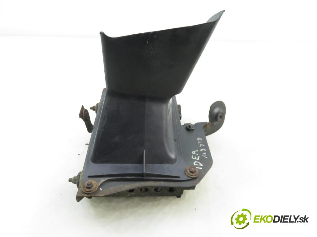 FIAT IDEA (350_) HB 2004 74,00 1.9 JTD - 188 B2.000 1910,00 chladič oleja