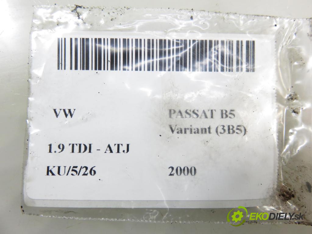 VW PASSAT B5 Variant (3B5) KOMBI 2000 85,00 1.9 TDI - ATJ 1896,00 uchycení převodovky 8D0399113AS