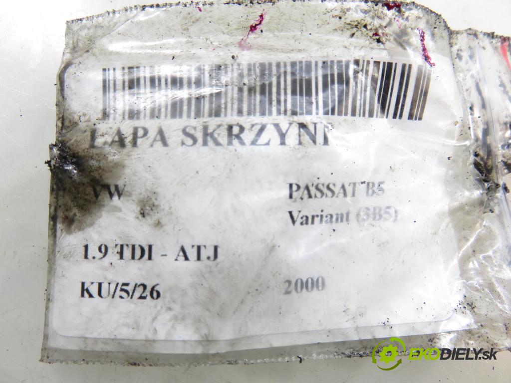 VW PASSAT B5 Variant (3B5) KOMBI 2000 85,00 1.9 TDI - ATJ 1896,00 uchycení převodovky 8D0399108AN