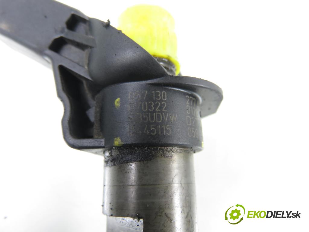 AUDI A5 (8T3) COUPE 2007 176,00 3.0 TDI quattro - CAPA 2967,00 vstrekovač 057130277AG ; 0445115058 (Vstrekovač paliva)