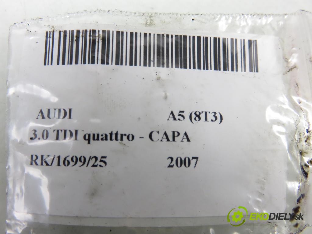 AUDI A5 (8T3) COUPE 2007 176,00 3.0 TDI quattro - CAPA 2967,00 vstrekovač 057130277AG ; 0445115058 (Vstrekovač paliva)