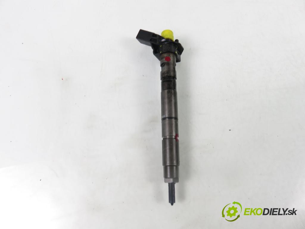 AUDI A5 (8T3) COUPE 2007 176,00 3.0 TDI quattro - CAPA 2967,00 vstrekovač 057130277AG ; 0445115058 (Vstrekovač paliva)