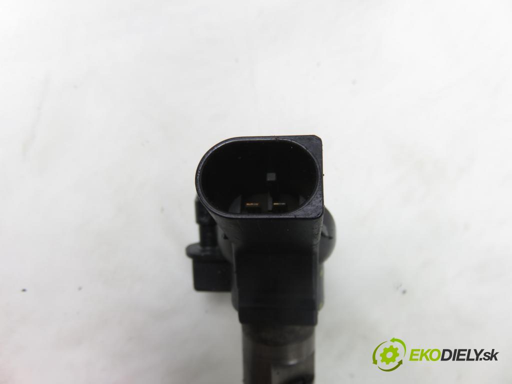 AUDI A5 (8T3) COUPE 2007 176,00 3.0 TDI quattro - CAPA 2967,00 vstrekovač 057130277AG ; 0445115058 (Vstrekovač paliva)