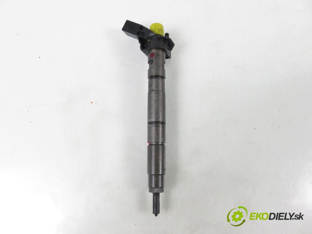 AUDI A5 (8T3) COUPE 2007 176,00 3.0 TDI quattro - CAPA 2967,00 vstrekovač 057130277AG ; 0445115058 (Vstrekovač paliva)