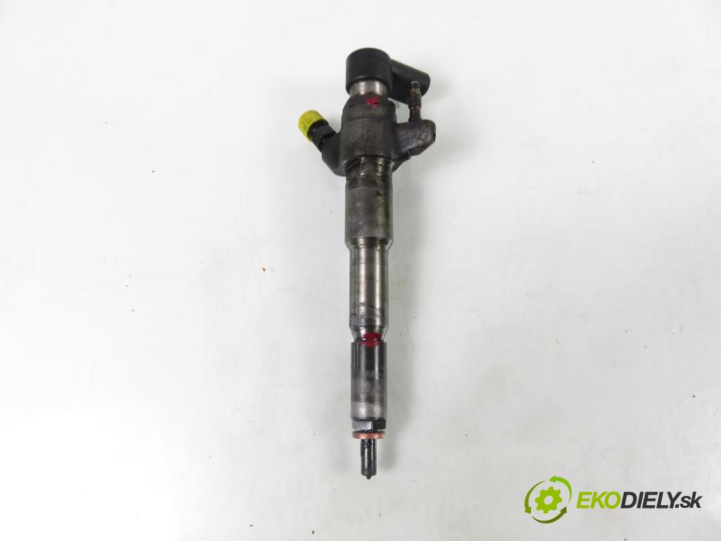 RENAULT MASTER III Platforma / podwozie (EV, HV, UV) KABINA/PLATFORMA 2016 120,00 2.3 dCi 165 FWD - M9T 702 2298,00 vstrekovač 166000372R ; HMLGT5164R (Vstrekovač paliva)