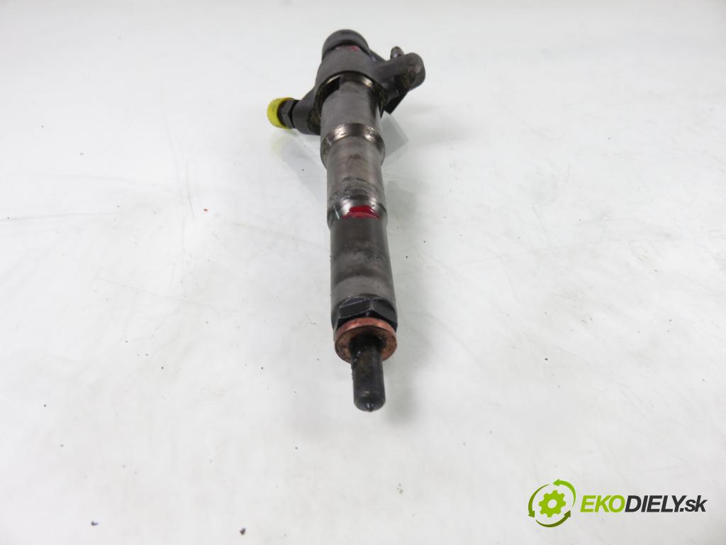 RENAULT MASTER III Platforma / podwozie (EV, HV, UV) KABINA/PLATFORMA 2016 120,00 2.3 dCi 165 FWD - M9T 702 2298,00 vstrekovač 166000372R ; HMLGT5164R (Vstrekovač paliva)