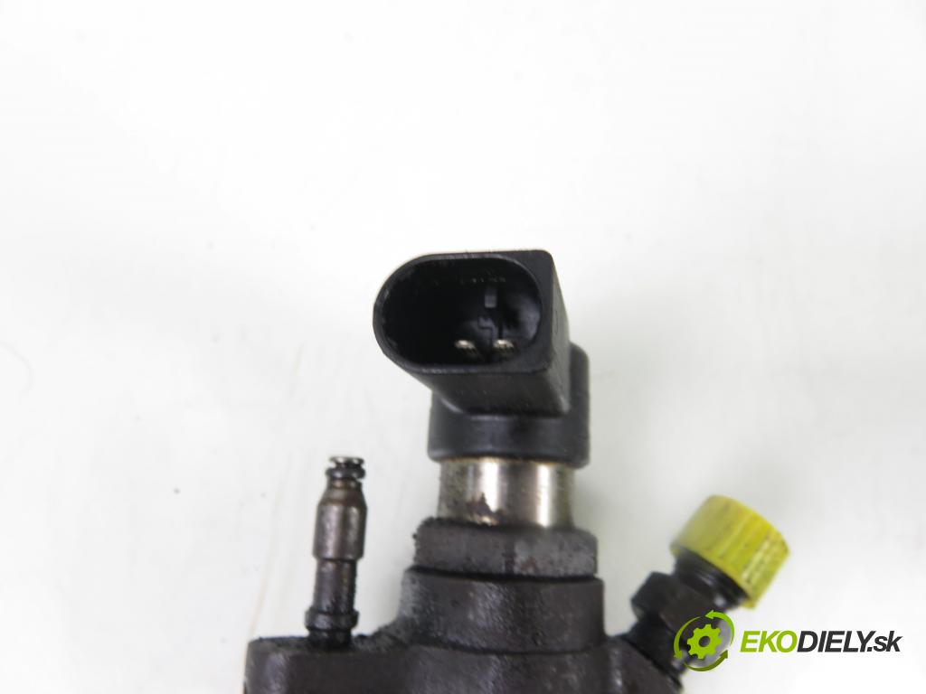 RENAULT MASTER III Platforma / podwozie (EV, HV, UV) KABINA/PLATFORMA 2016 120,00 2.3 dCi 165 FWD - M9T 702 2298,00 vstrekovač 166000372R ; HMLGT5164R (Vstrekovač paliva)