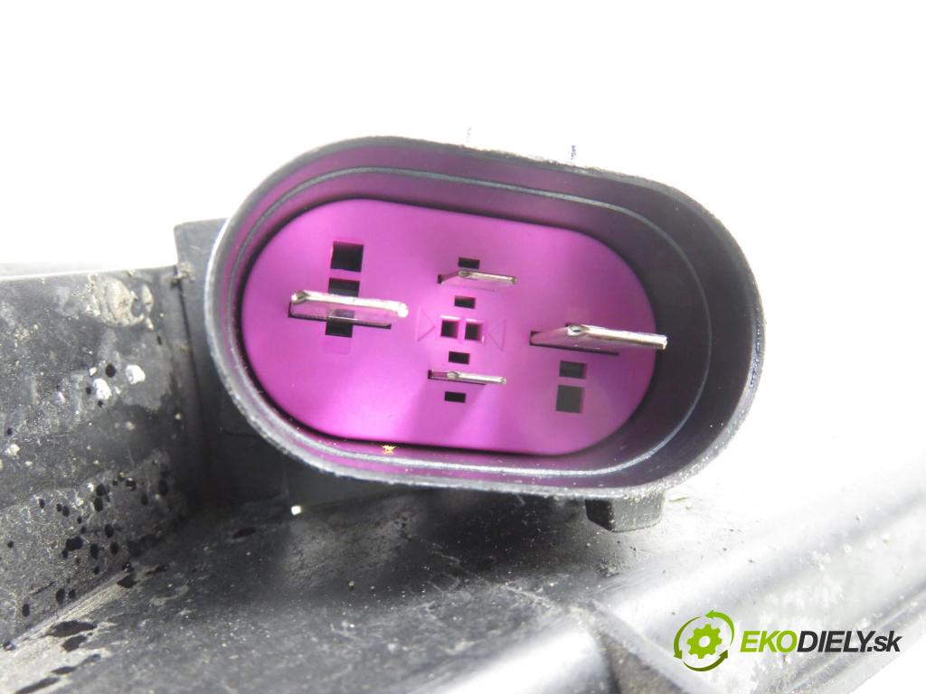 VW GOLF V (1K1) HB 2005 66,00 1.9 TDI PD 90 - BRU 1896,00 ventilátor chladič PODNEBÍ / VODA 1K0121207J