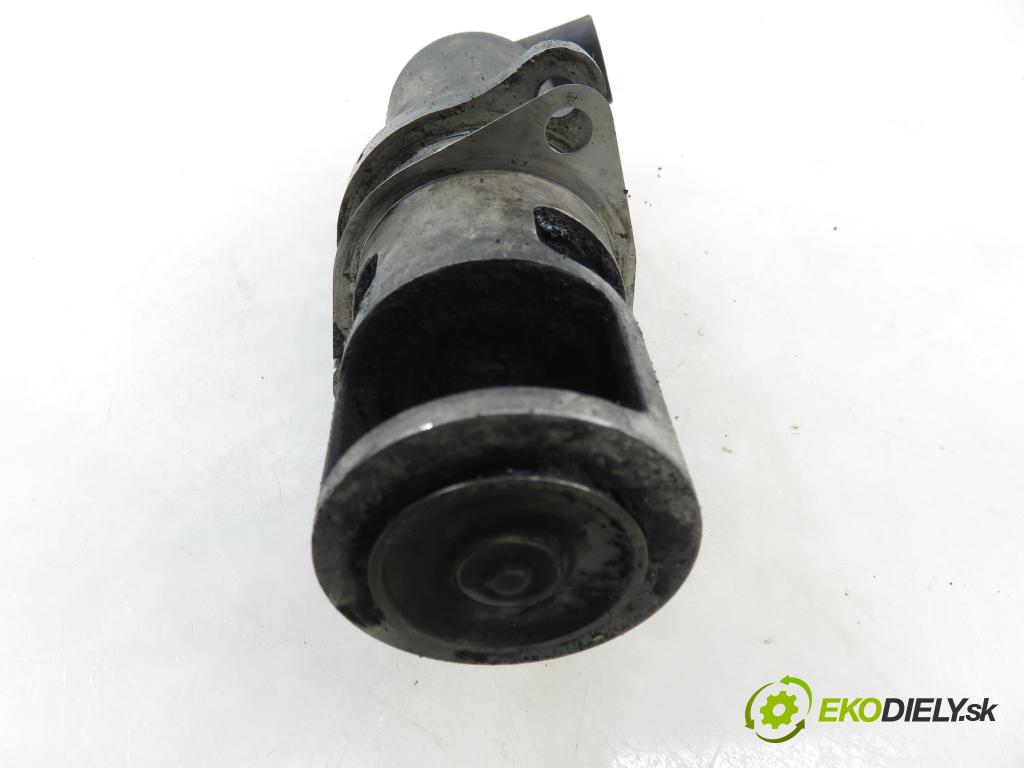 RENAULT SCENIC I (JA0/1_) MINIVAN 2003 75,00 1.9 dCi 102 - F9Q 732 1870,00 VENTIL: EGR