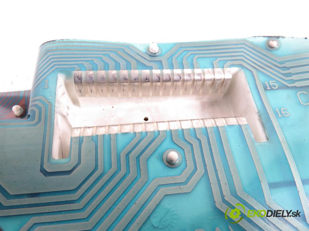 OPEL VECTRA B (J96) SEDAN 1996 74,00 1.6 16V 100 1598,00 prístrojovka elektrický 90569783KH ; 110008731003