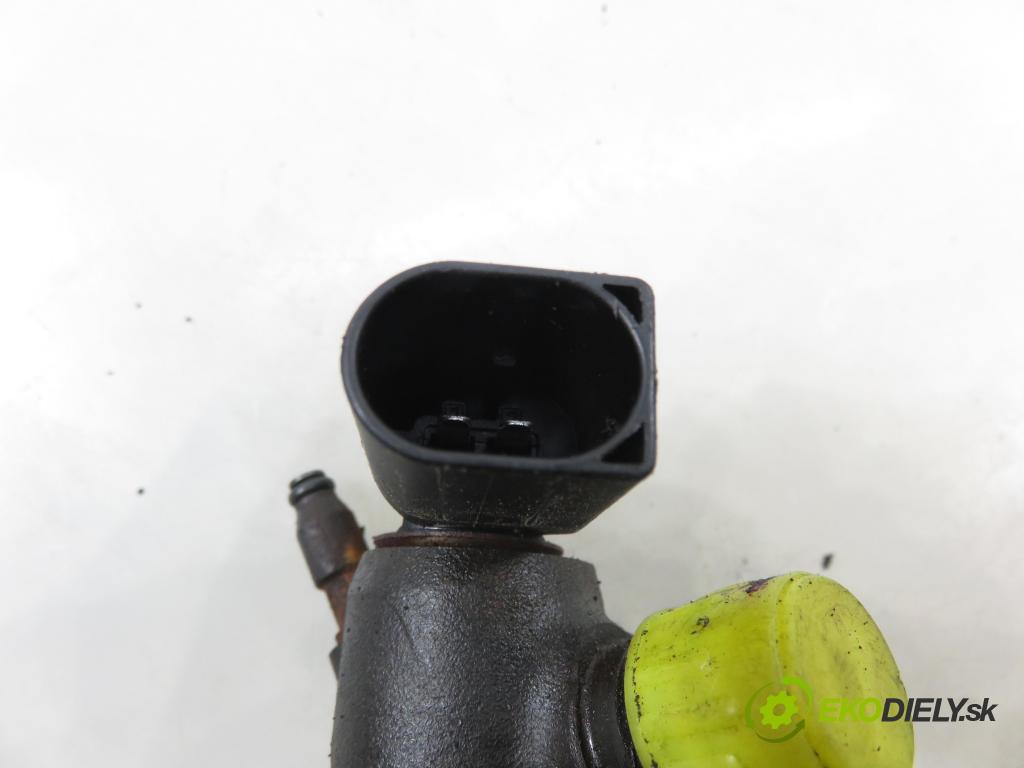 VW GOLF VII Variant (BA5, BV5) KOMBI 2019 850,00 1.6 TDI CR 115 - DGTE 1598,00 vstrekovač 04L130277BF ; 28577054 (Vstrekovač paliva)