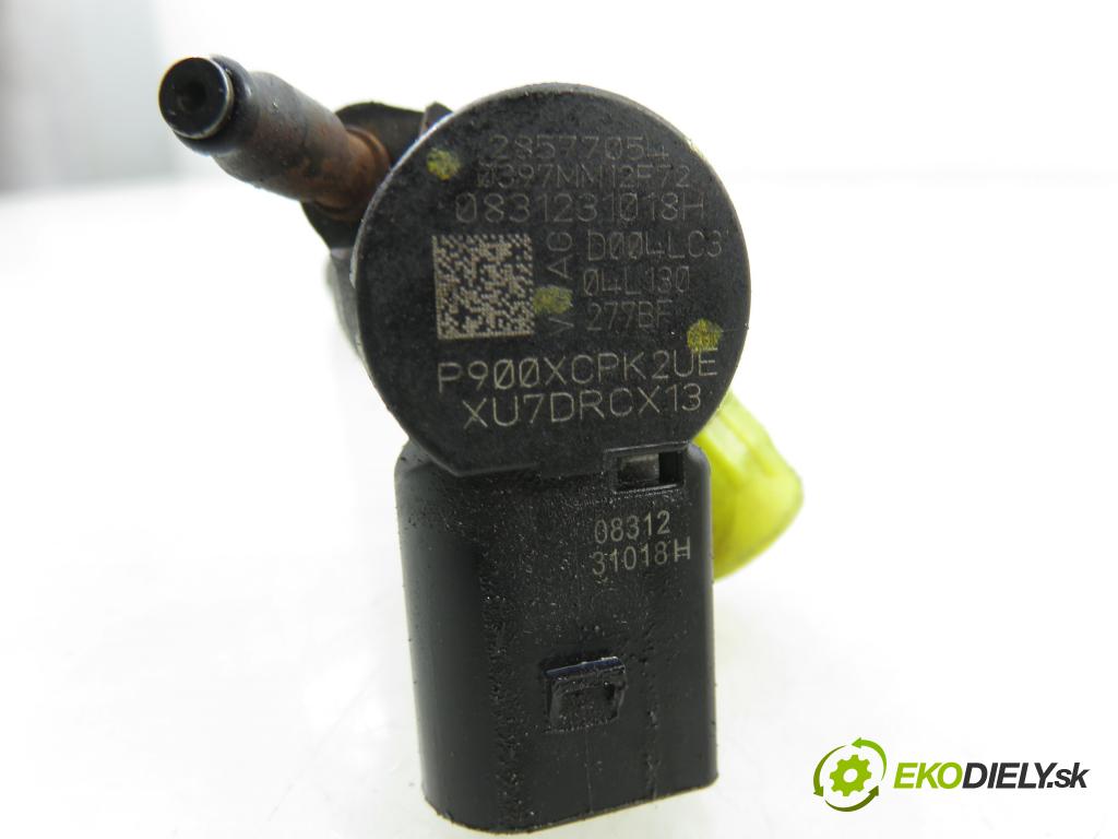 VW GOLF VII Variant (BA5, BV5) KOMBI 2019 850,00 1.6 TDI CR 115 - DGTE 1598,00 vstrekovač 04L130277BF ; 28577054 (Vstrekovač paliva)