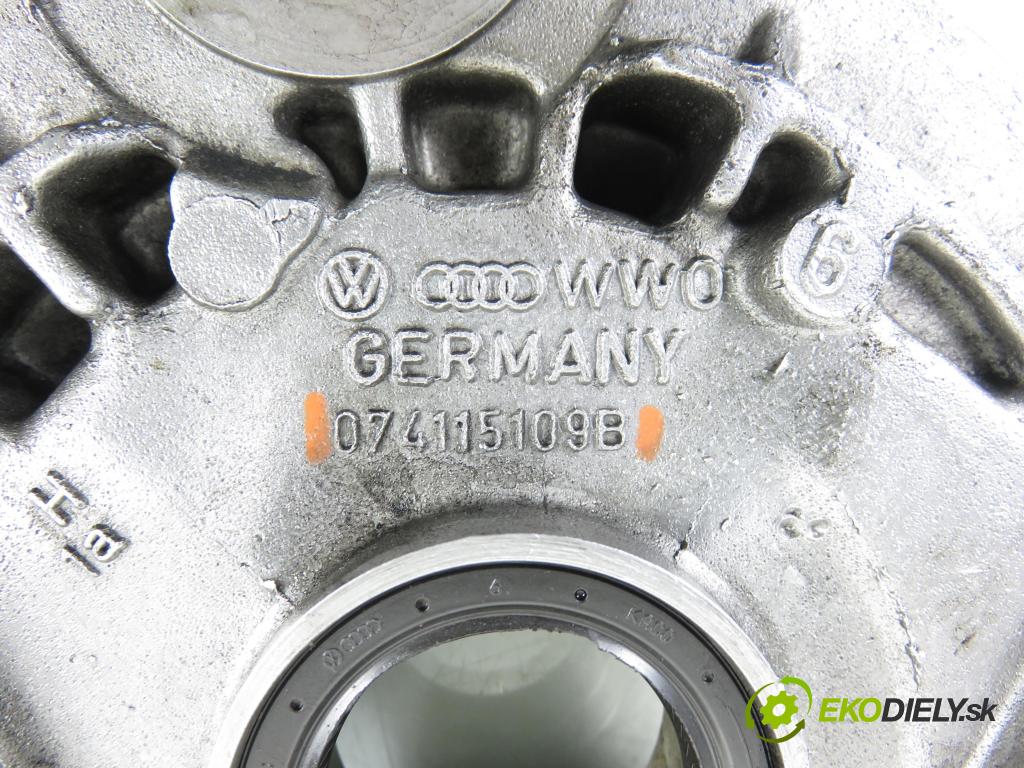 VOLVO 850 Kombi (LW) KOMBI 1997 103,00 2.5 TDI - D 5252 T 2461,00 Pumpa oleja 074115109B (Olejová pumpa)