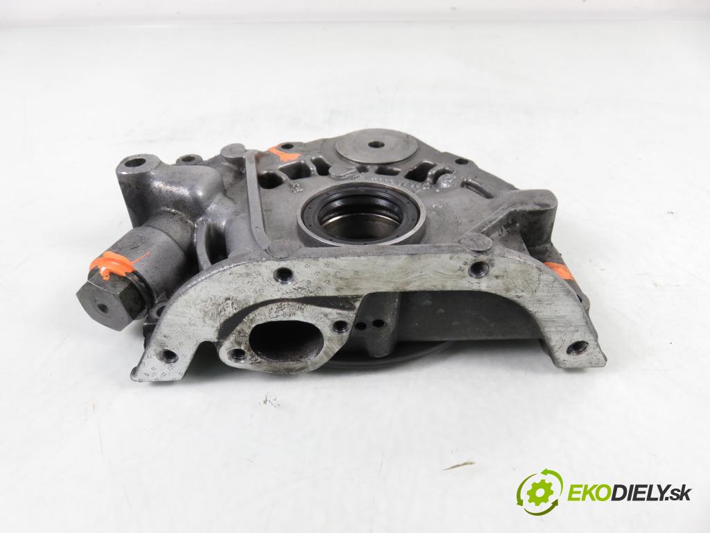 VOLVO 850 Kombi (LW) KOMBI 1997 103,00 2.5 TDI - D 5252 T 2461,00 Pumpa oleja 074115109B (Olejová pumpa)