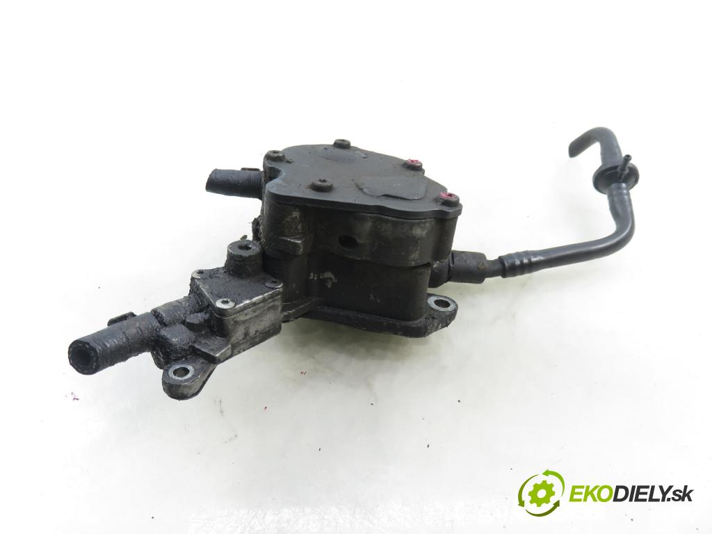 VW TRANSPORTER V Skrzynia (7HA, 7HH, 7EA, 7EH) FURGON 2005 77,00 1.9 TDI PD 105 - AXB 1896,00 Pumpa vákuová