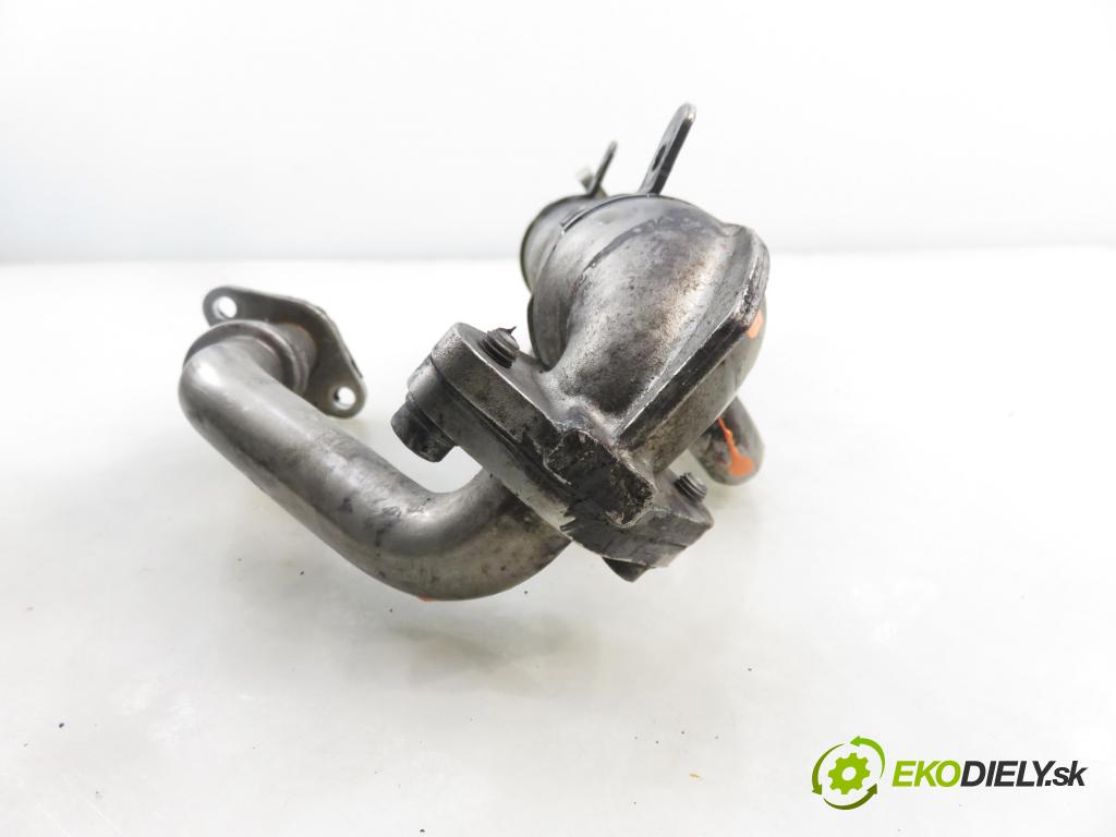 AUDI A4 Avant (8ED, B7) KOMBI 2007 103,00 2.0 TDI - BPW 1968,00 chladič spalín 038131513S