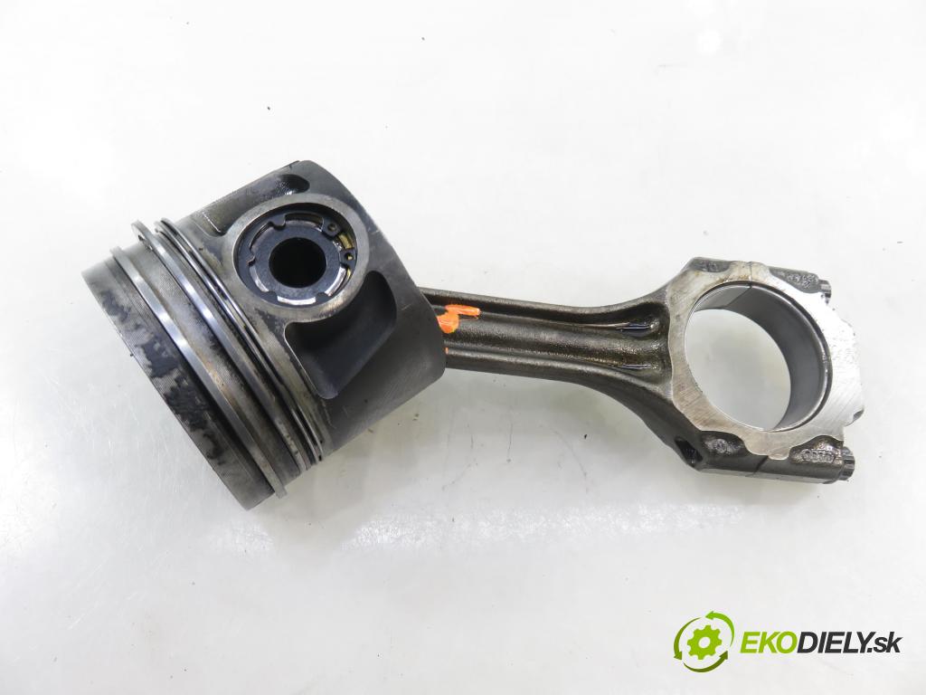 VOLVO 850 Kombi (LW) KOMBI 1997 103,00 2.5 TDI - D 5252 T 2461,00 piest 81L33